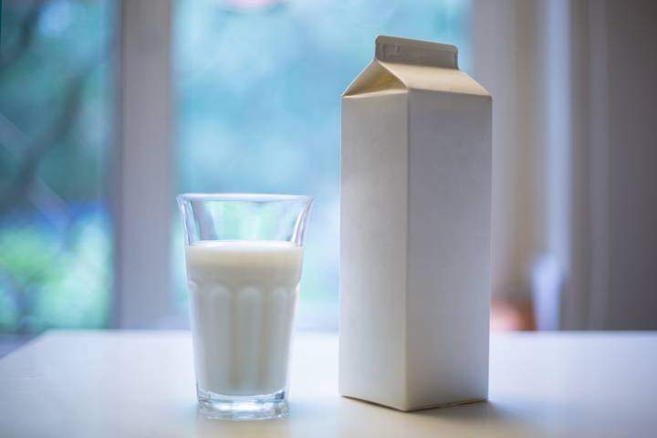 The best milk brands should be nutritional, taste good, and remain fresh.